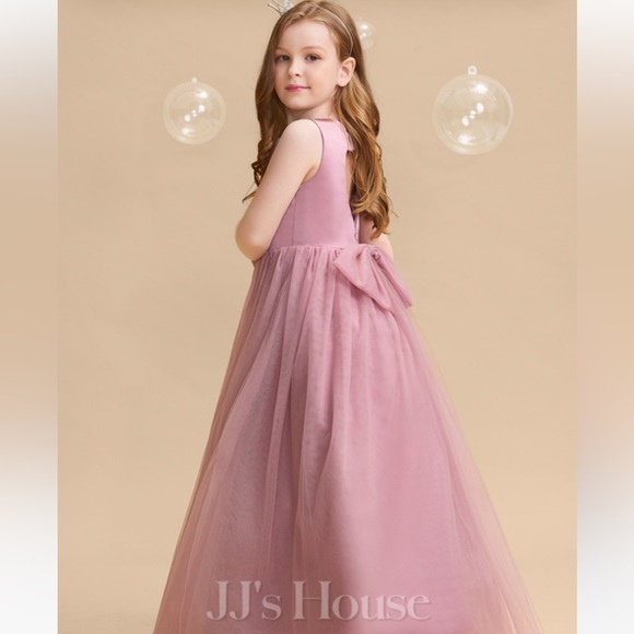 WHITE Ball-Gown/Princess Scoop Floor-Length Tulle Flower Girl Dress - Picture 3 of 7
